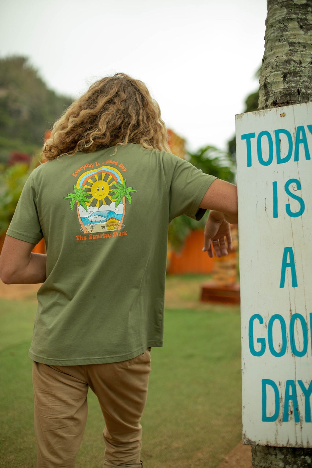 PREORDER ~ EVERYDAY IS A GOOD DAY UNISEX T-SHIRT ☀️ GREEN