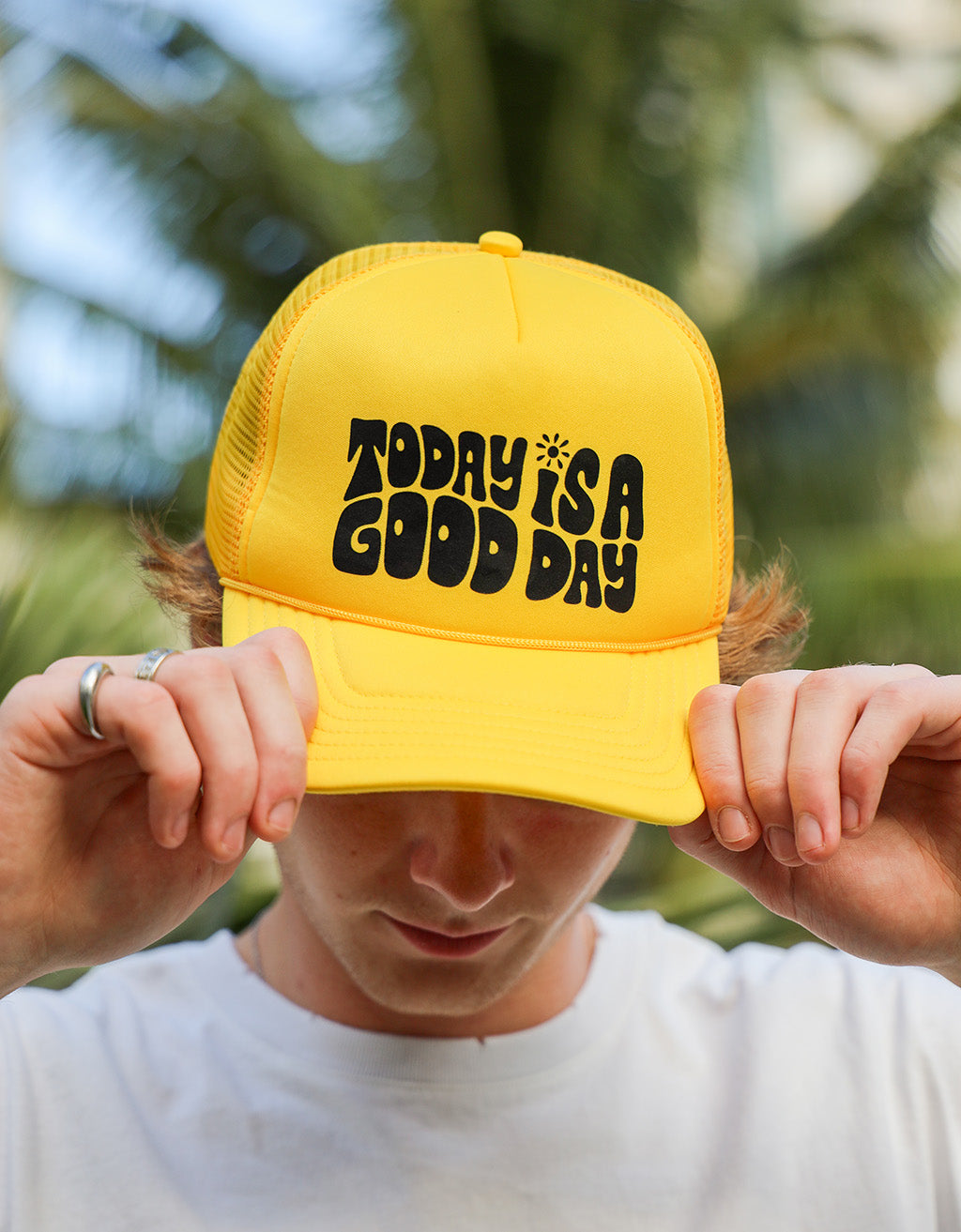 GROOVY TODAY IS A GOOD DAY TRUCKER HAT ☀️ YELLOW